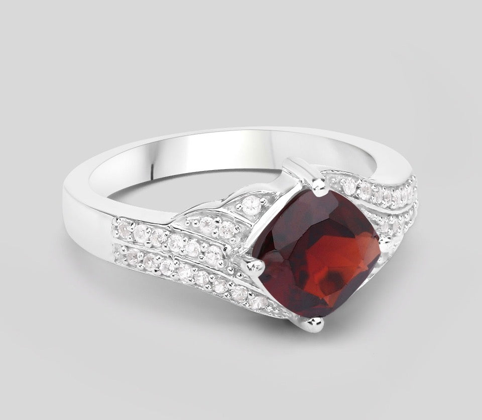 Ladies Sterling Silver Garnet and Topaz Ring